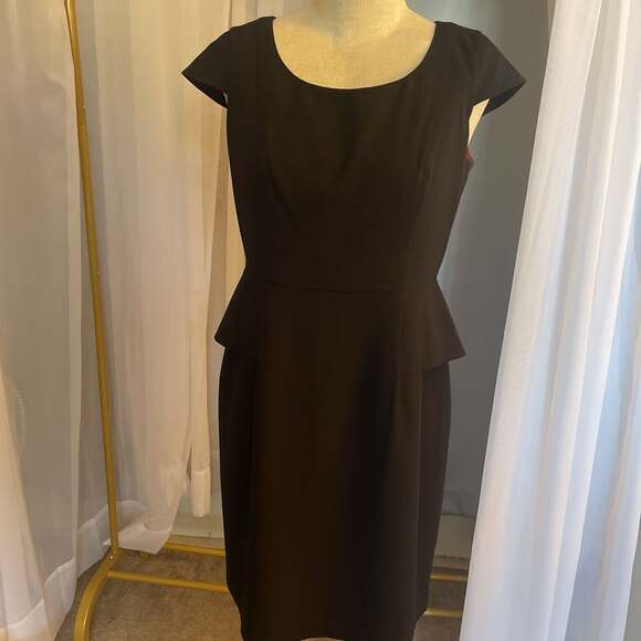 Marc New York Black Sheath Knee-Length Cap Sleeve Dress - Picture 1 of 3